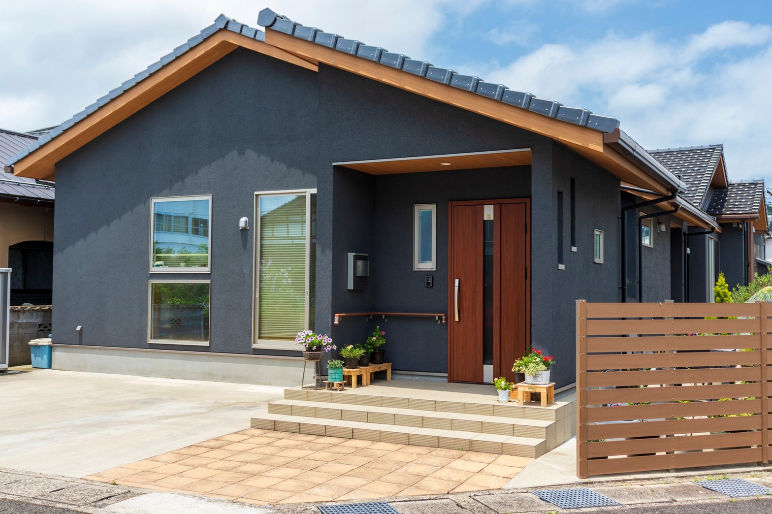 有料掲載の場合でも月額固定の掲載料金